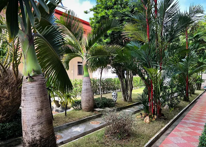 Tachang Airport Hotel